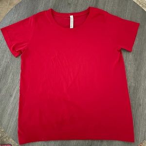 Lululemon Tshirt